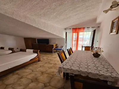 Krevet ili kreveti u jedinici u objektu Apartment in Tribunj near Scenic Beaches