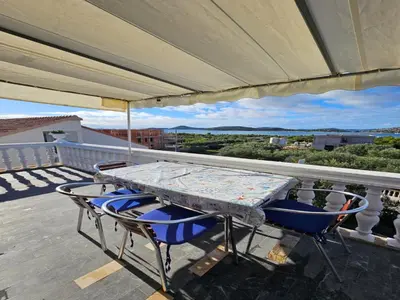 Balkon ili terasa u objektu Apartment in Tribunj near Scenic Beaches
