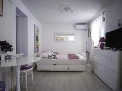 Krevet ili kreveti u jedinici u objektu Studio in Raslina near Krka River and Beaches