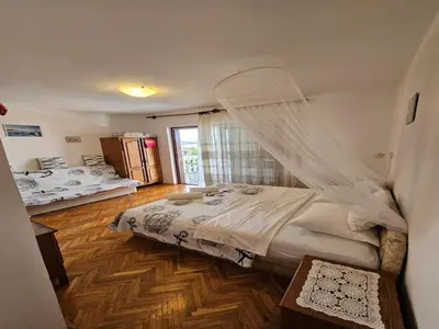Krevet ili kreveti u jedinici u objektu Studio in Tribunj near Bristak Beach