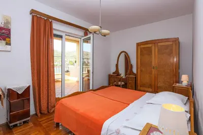Krevet ili kreveti u jedinici u objektu Apartments by the sea Sparadici, Sibenik - 24300