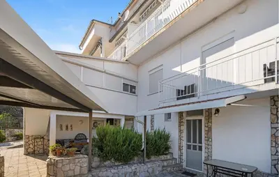 Zgrada u kojoj se nalazi apartman