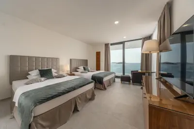 Krevet ili kreveti u jedinici u objektu Alluring Rogoznica Villa 5 Bedrooms Villa Evening Star
