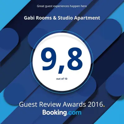 Certifikat, nagrada, logo ili neki drugi dokument izložen u objektu Gabi Rooms & Studio Apartment