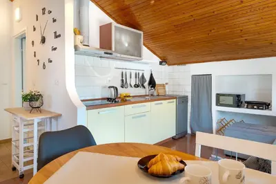 Kuhinja ili čajna kuhinja u objektu Apartment IrMa Stay