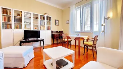 TV i/ili zabavni centar u objektu Vega - Spacious Home, Garden, Terrace & Garage