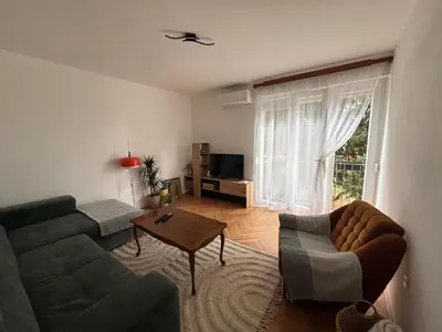 TV i/ili zabavni centar u objektu Apartman Baldenza