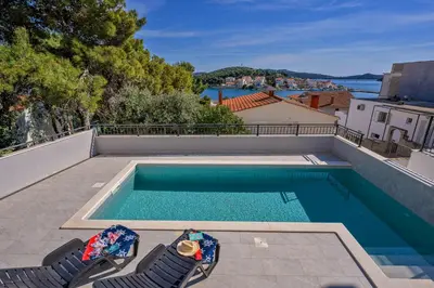Bazen u objektu Apartments Penthouse lux XYZ ili u blizini