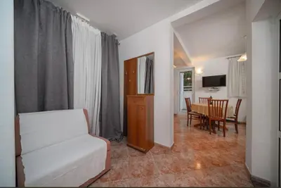TV i/ili zabavni centar u objektu Apartmani Marina Vodice