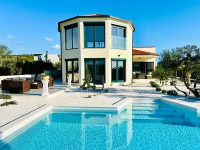 Bazen u objektu Traumhaftes Apartment mit Pool ili u blizini