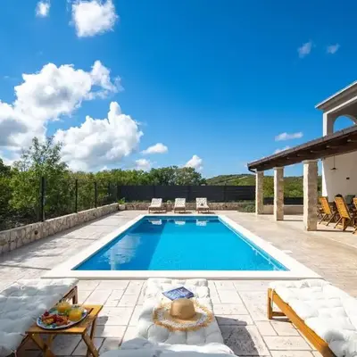 Villa Admiral Your Idyllic Retreat in rural area of Trogir hinterland