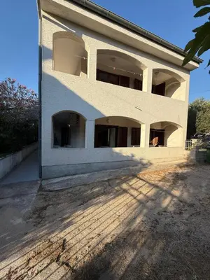 Zgrada u kojoj se nalazi apartman