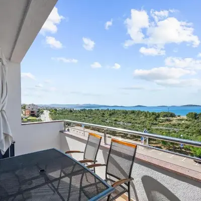 Gorgeous Apartment In Podsolarsko With Wifi