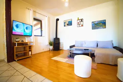 TV i/ili zabavni centar u objektu Obiteljska kuća za odmor Murter A4
