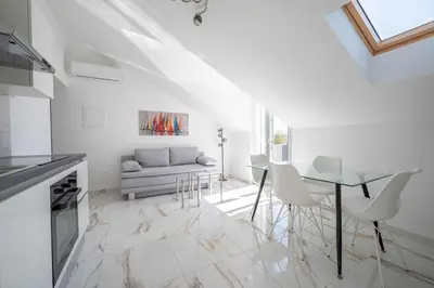 Kuhinja ili čajna kuhinja u objektu Tedoris Apartments
