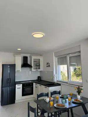 Kuhinja ili čajna kuhinja u objektu Simun apartman