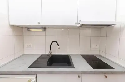 Kuhinja ili čajna kuhinja u objektu Apartments Anita summer
