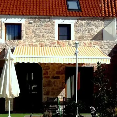 Seaside house for families with children Krapanj