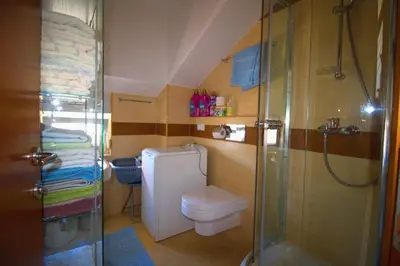 Kupaonica u objektu Apartman blizu plaže u Betini