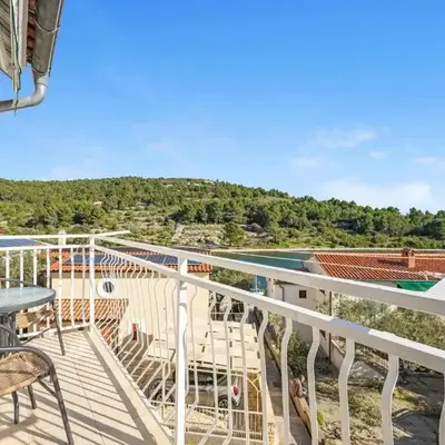 Stunning Apartment In Pirovac With Wifi