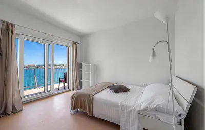 Krevet ili kreveti u jedinici u objektu Lovely Apartment In Brodarica With Wifi