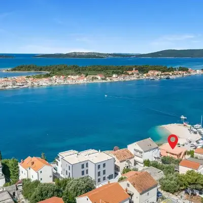 Lovely Apartment In Brodarica With Wifi