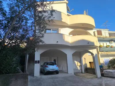 Zgrada u kojoj se nalazi apartman