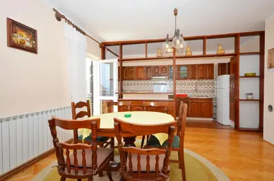 Kuhinja ili čajna kuhinja u objektu Apartments Marija near Center