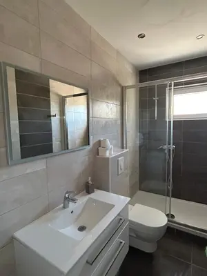 Kupaonica u objektu Apartments Perina Tisno