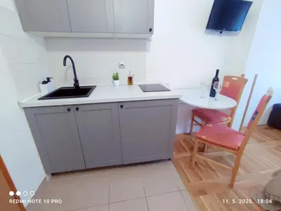 Kuhinja ili čajna kuhinja u objektu Kids Friendly Seaside Apartments Grebaštica - Šibenik