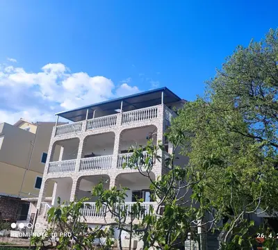 Zgrada u kojoj se nalazi apartman