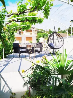 Vrt u objektu Apartmani Ruža