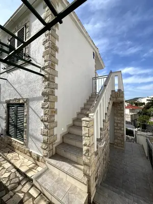Zgrada u kojoj se nalazi apartman