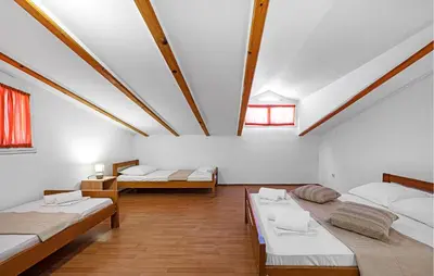 Krevet ili kreveti u jedinici u objektu 1 Bedroom Stunning Apartment In Betina