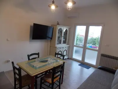 TV i/ili zabavni centar u objektu Apartman Činpiko
