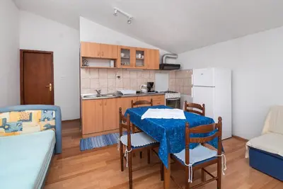 Kuhinja ili čajna kuhinja u objektu Apartments Sinisa