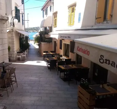 Restoran ili neka druga zalogajnica u objektu Guesthouse Merla