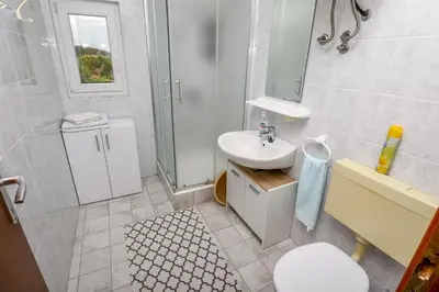 Kupaonica u objektu Apartment Kucinic