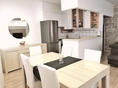 Kuhinja ili čajna kuhinja u objektu Apartment Julija