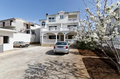 Zgrada u kojoj se nalazi apartman