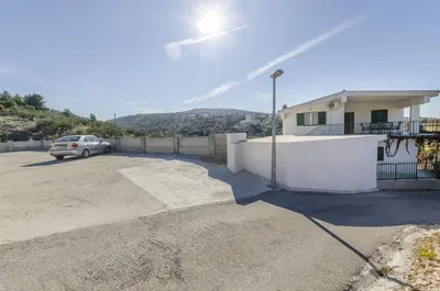 Pogled na planine ili pogled na planine iz apartmana