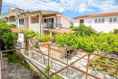 Zgrada u kojoj se nalazi apartman