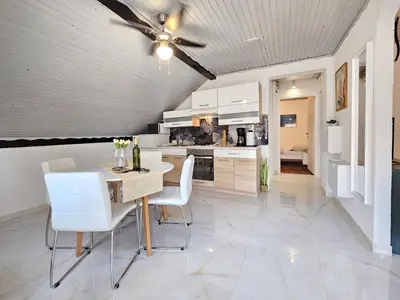 Kuhinja ili čajna kuhinja u objektu Apartments Marijana
