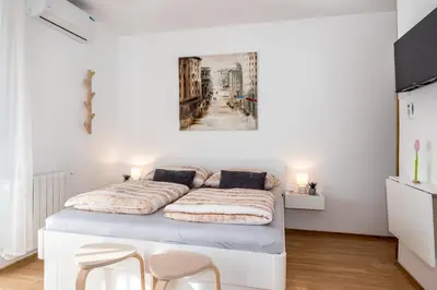 Krevet ili kreveti u jedinici u objektu Apartment and Rooms Dalmatiko