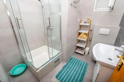 Kupaonica u objektu Apartments Branko