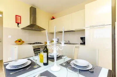 Kuhinja ili čajna kuhinja u objektu Apartments Smilje