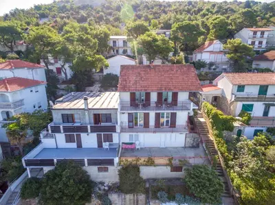 Zgrada u kojoj se nalazi apartman