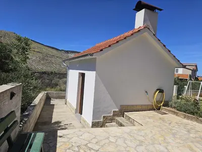Zgrada u kojoj se nalazi apartman