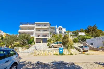 Zgrada u kojoj se nalazi apartman