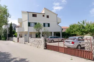Zgrada u kojoj se nalazi apartman